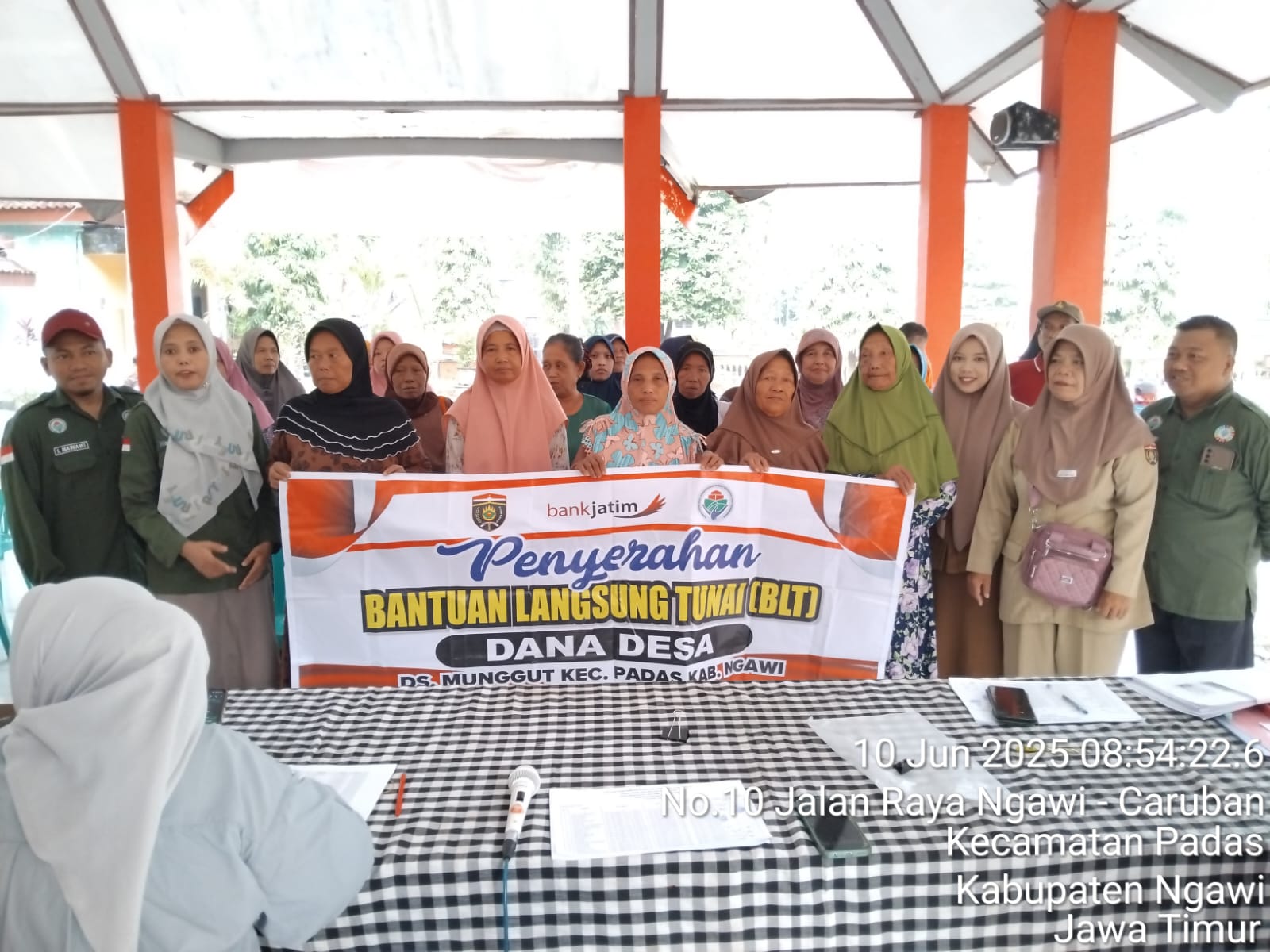 Penyaluran BLT Dana Desa tahap kedua ini menjadi salah satu langkah nyata Pemerintah Desa Munggut dalam mendukung program pemulihan ekonomi nasional