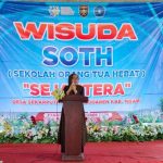 dr. Nugrahaningrum, Kepala Dinas Perlindungan Anak dan Keluarga Berencana Kabupaten Ngawi Saat Sambutan (foto: istimewa)