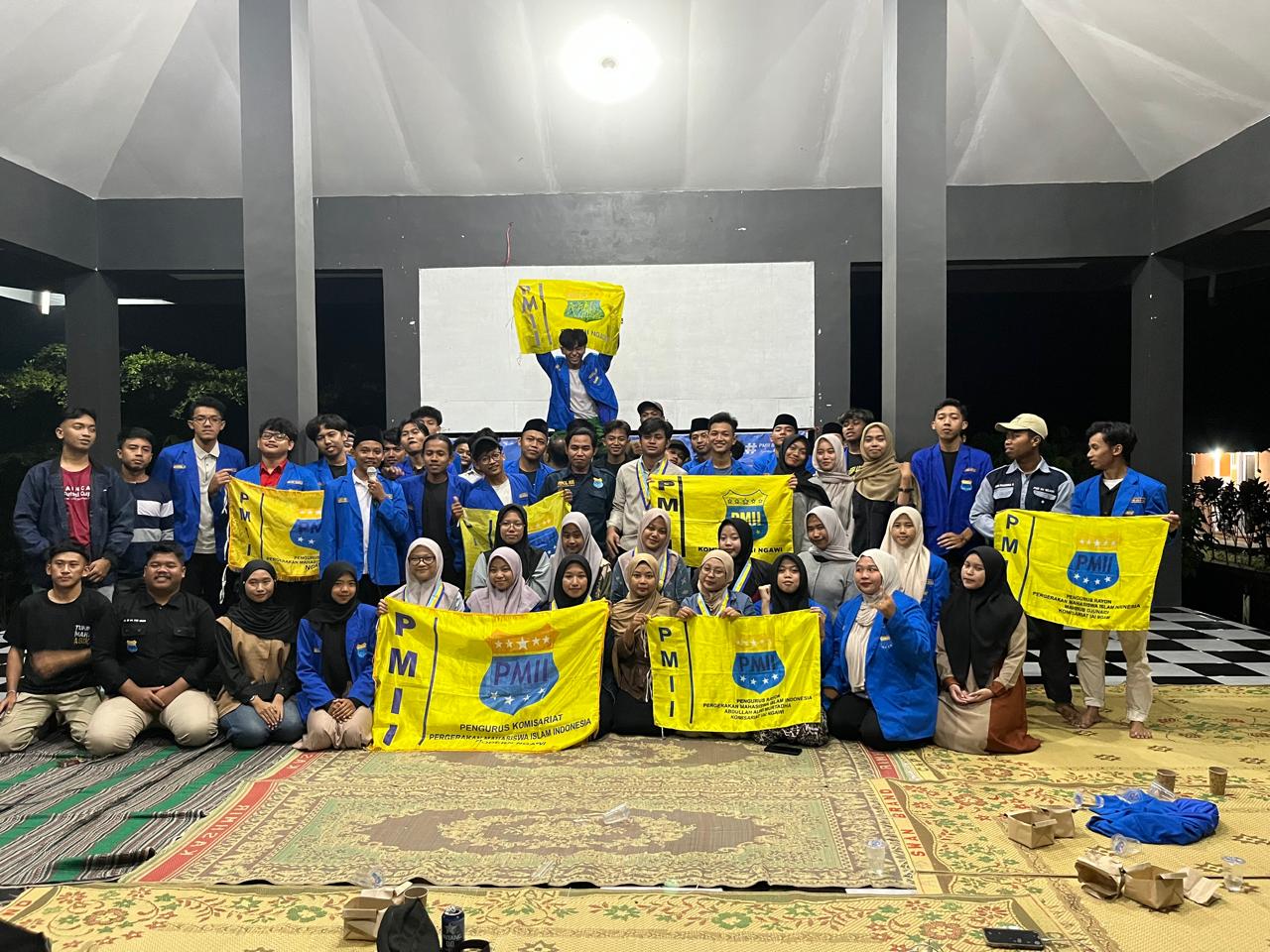 Foto Peserta Rakercab PMII Ngawi di pendopo Argo Munung (foto:dok)