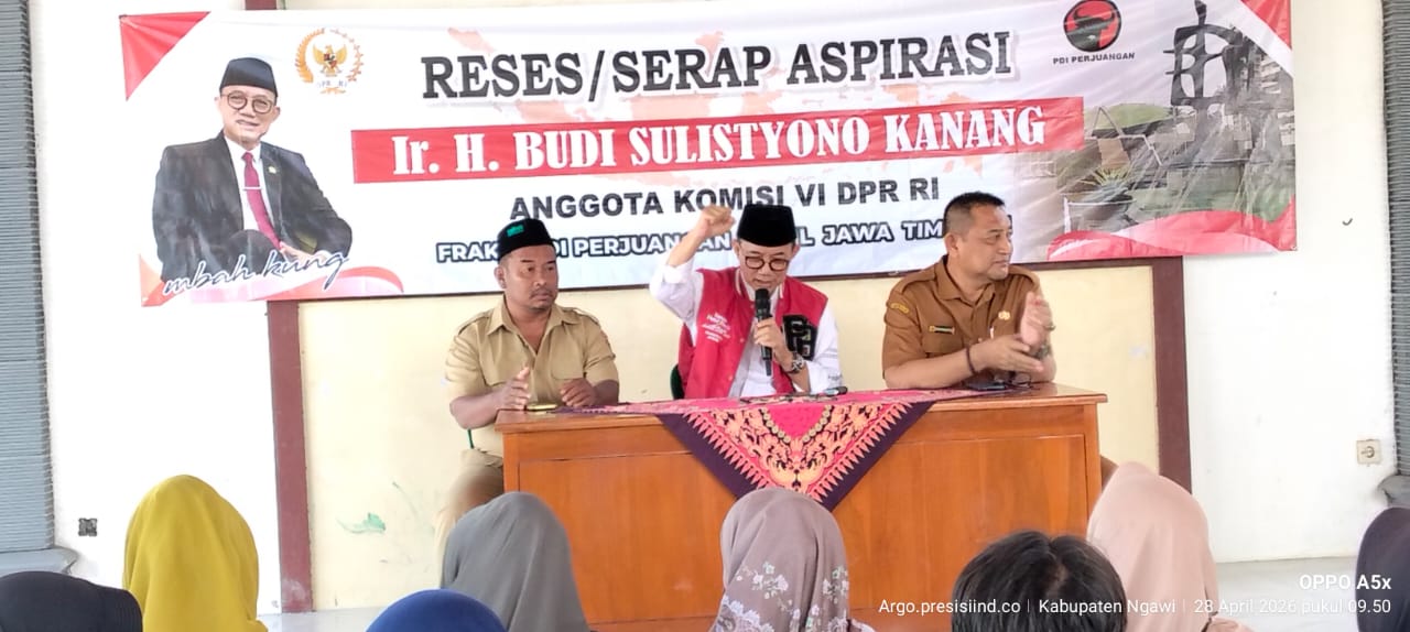 RESES DPR RI, WARGA REJOMULYO KELUHKAN BAU KANDANG AYAM 