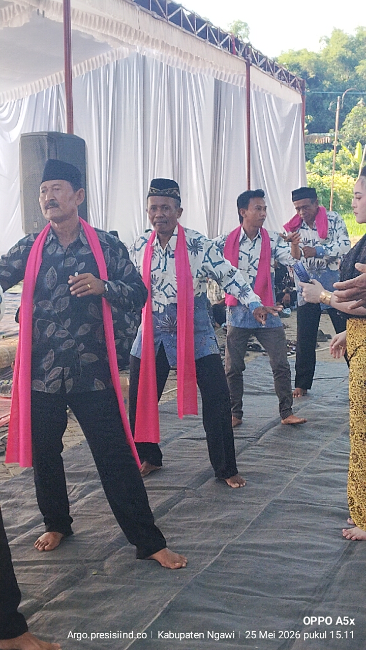 HANGATNYA KEBERSAMAAN DALAM TRADISI BERSIH DESA CAMPURSARI, WARISAN LELUHUR YANG TETAP LESTARI