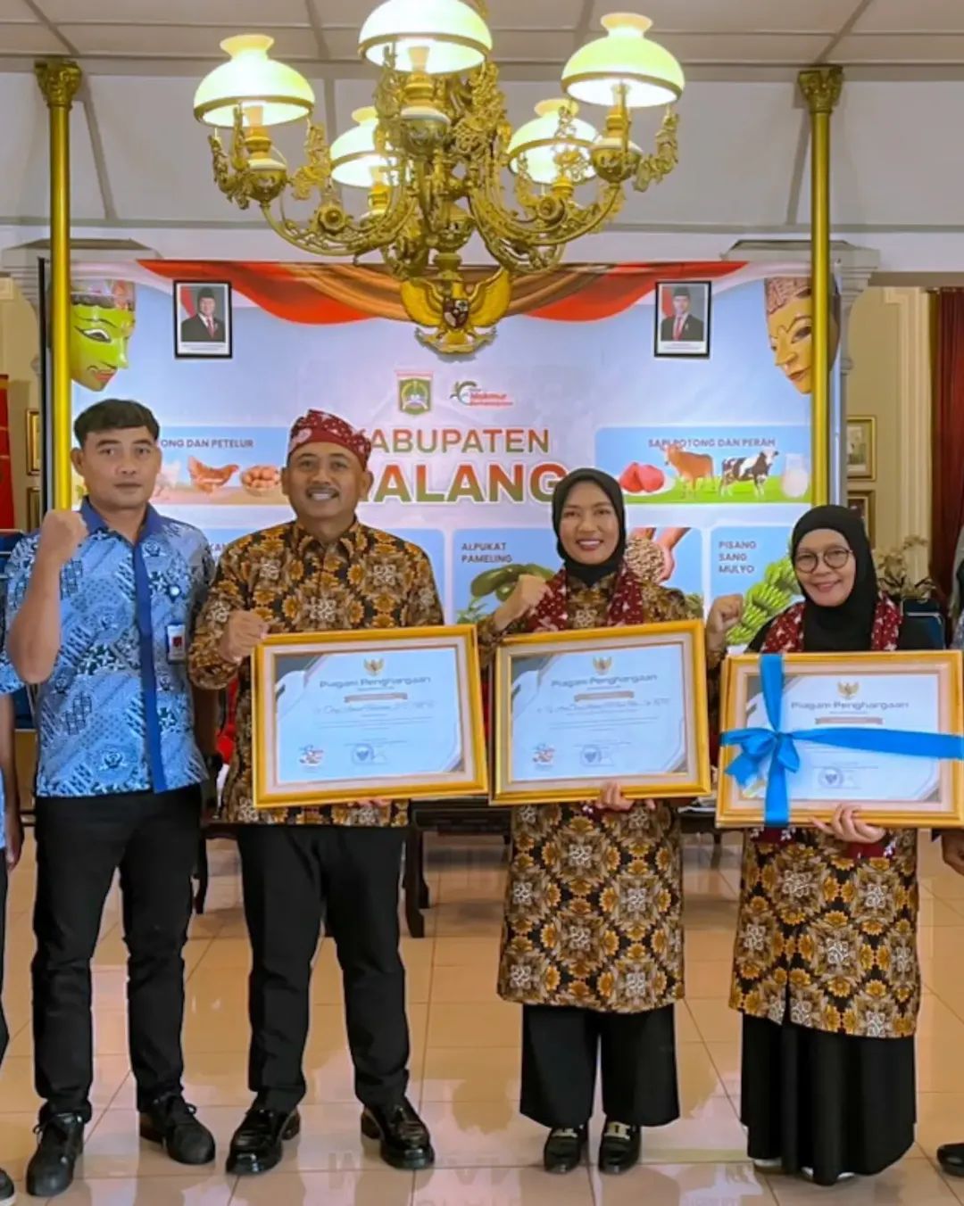 NGAWI SABET PENGHARGAAN HARGANAS KE-33, BUPATI: KETAHANAN KELUARGA KUNCI MASA DEPAN BANGSA