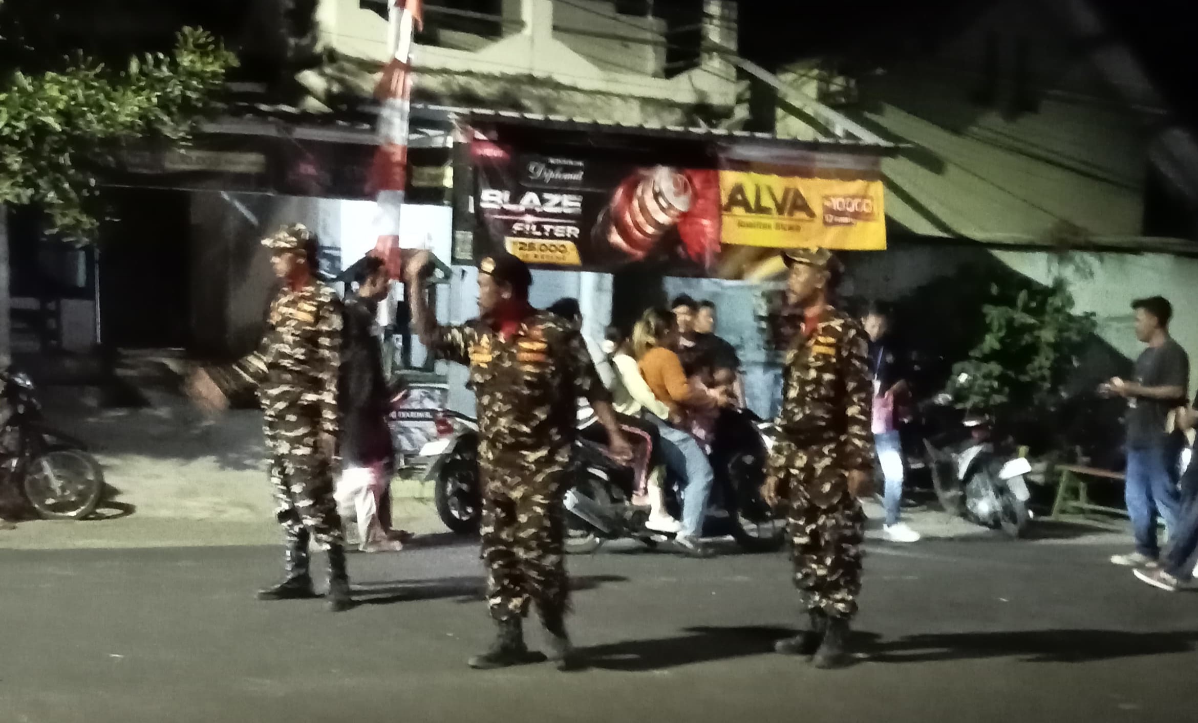 KASAT BANSER KECAMATAN KENDAL APRESIASI PESERTA KIRAB NIGHT CARNAVAL 2026